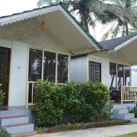 Molly'S Nest Hotel Mandrem Ngoại thất bức ảnh