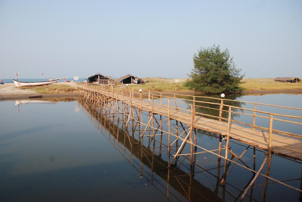 Molly'S Nest Hotel Mandrem Ngoại thất bức ảnh