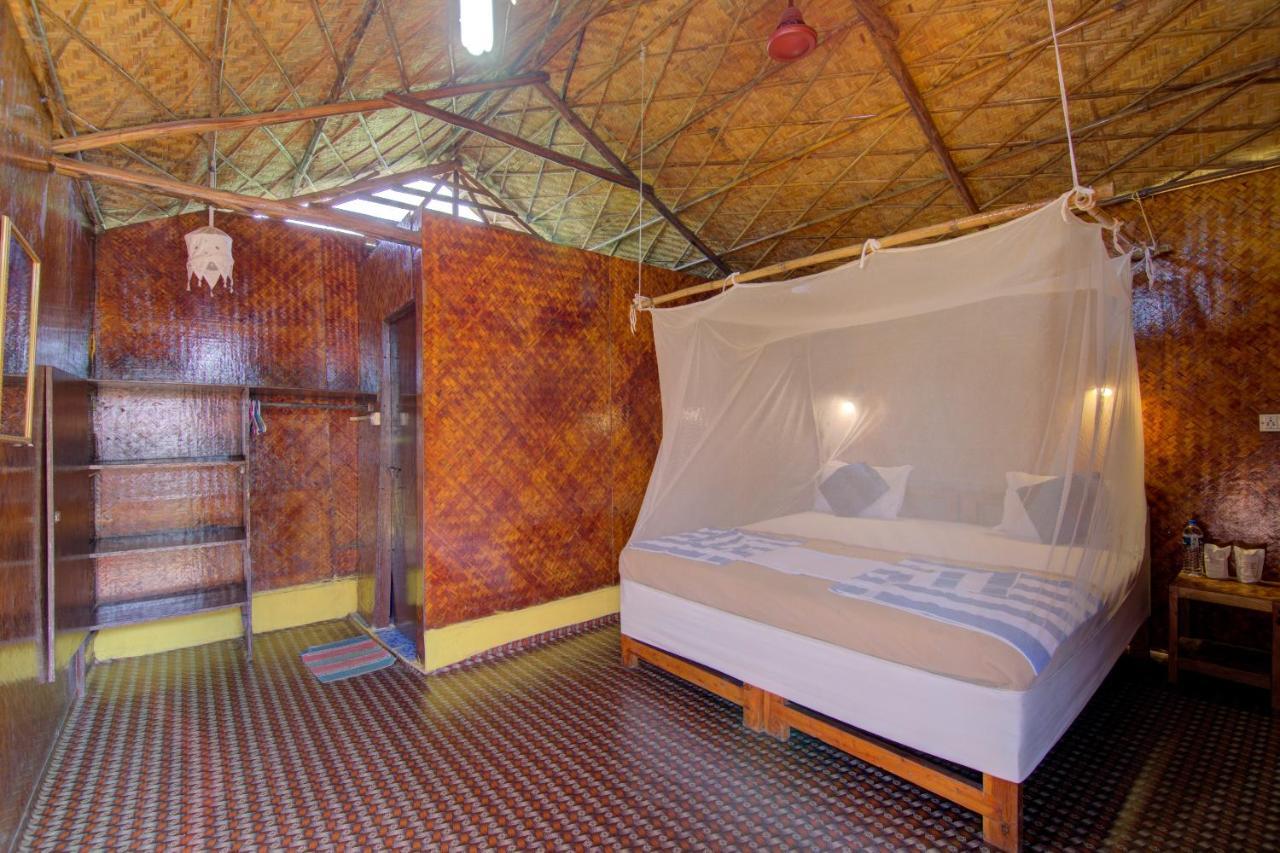 Molly'S Nest Hotel Mandrem Ngoại thất bức ảnh