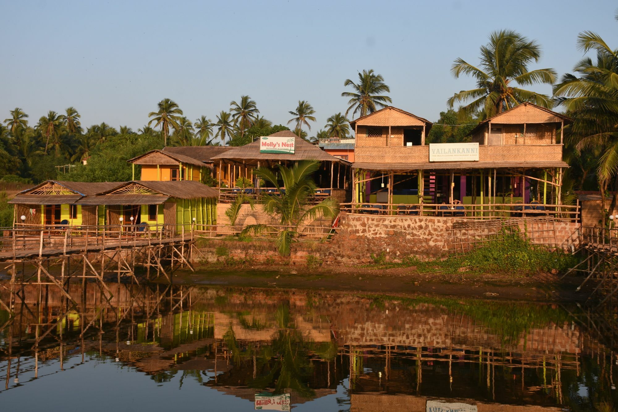 Molly'S Nest Hotel Mandrem Ngoại thất bức ảnh